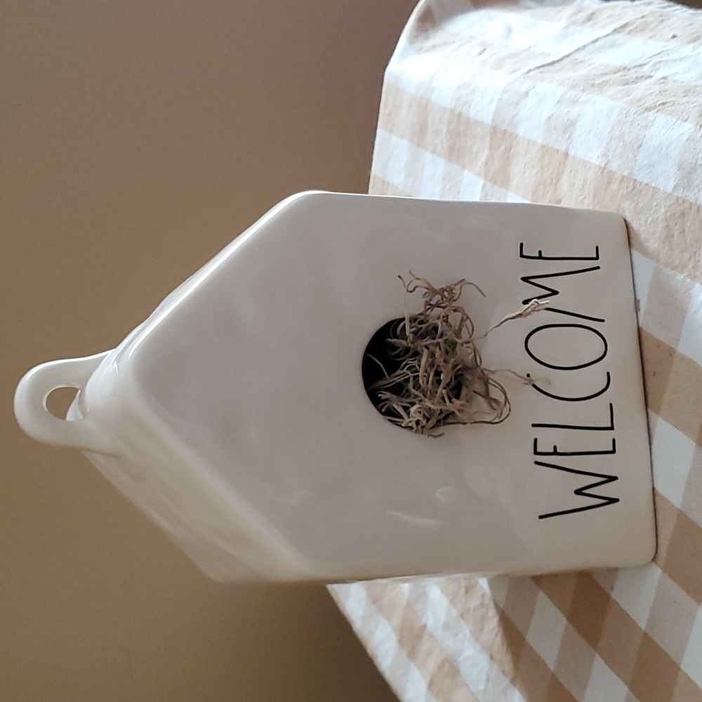 Rae Dunn Welcome birdhouse *EUC